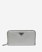 Cartera Prada Plateada