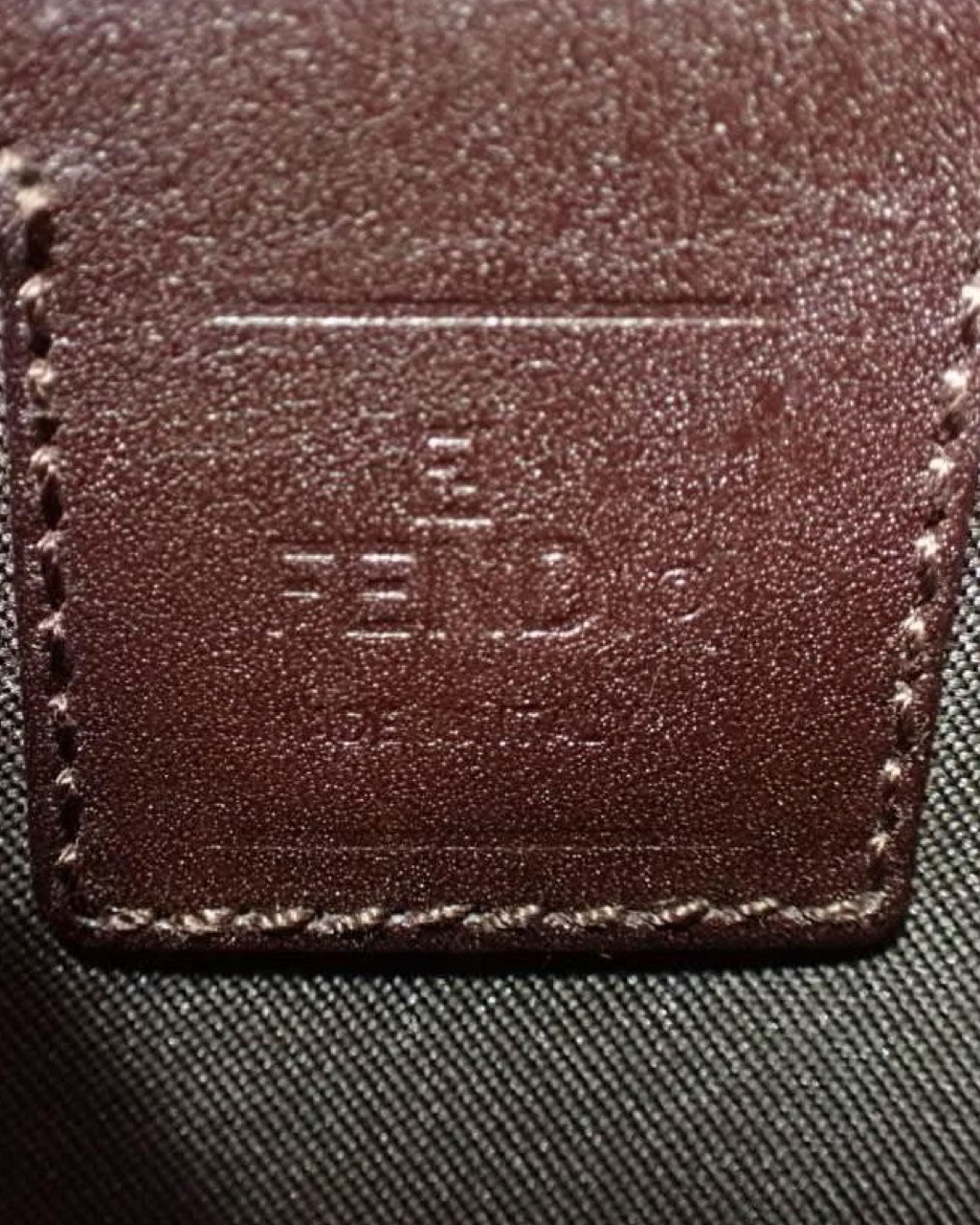 Bolsa Fendi Baguette