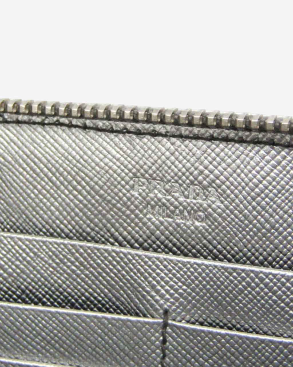 Cartera Prada Plateada