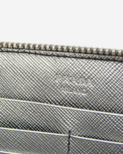 Cartera Prada Plateada