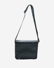 Louis Vuitton District Bag 2017