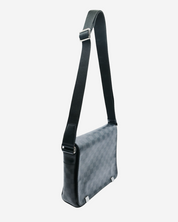 Louis Vuitton District Bag 2017