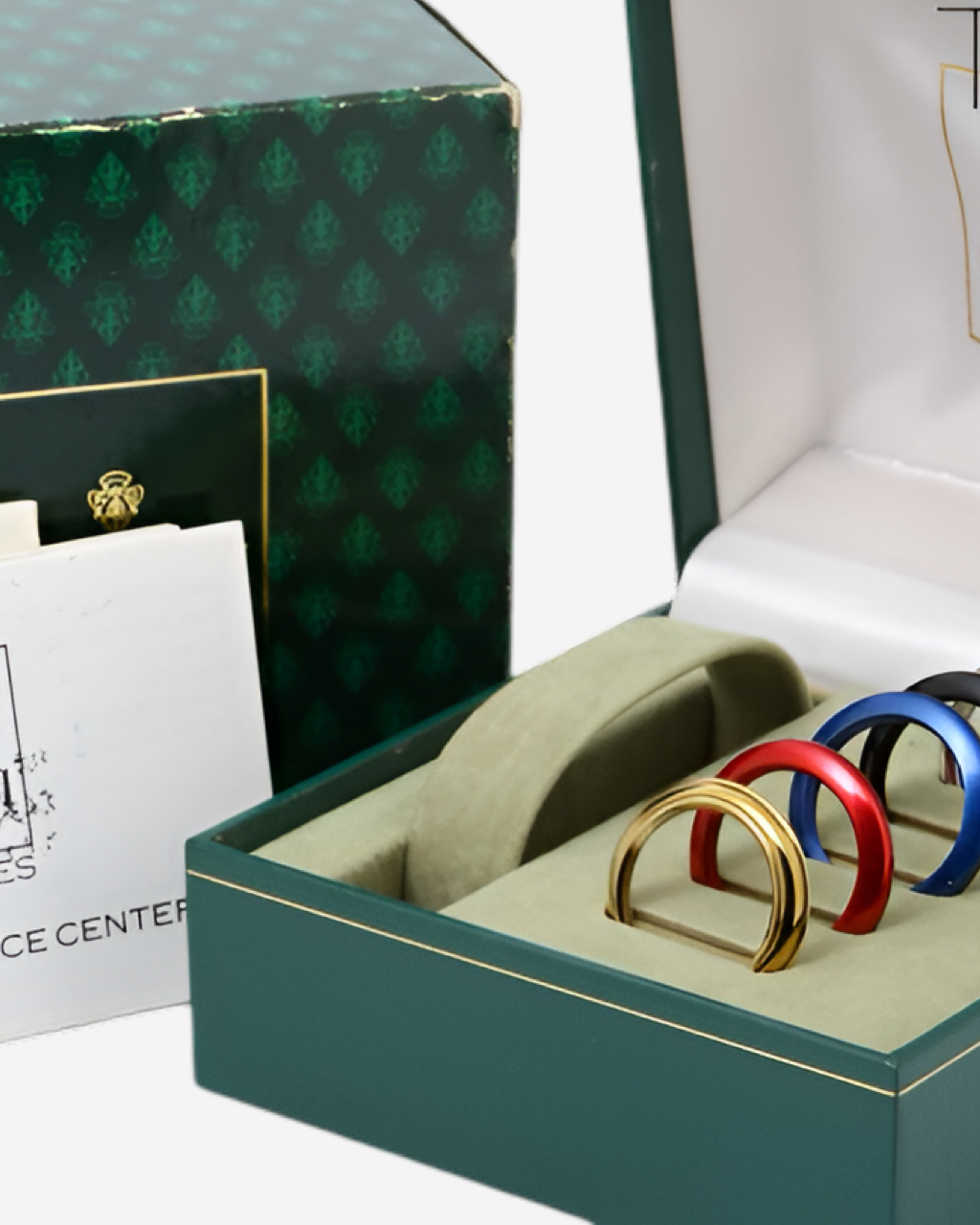 Gucci Gold Bezel Chain Watch