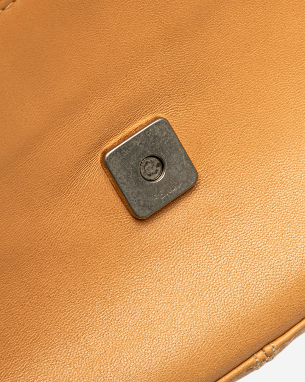 Bolsa Fendi Pochette FF