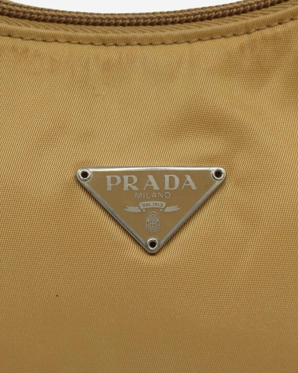 Bolsa Vintage Prada Re-Edition