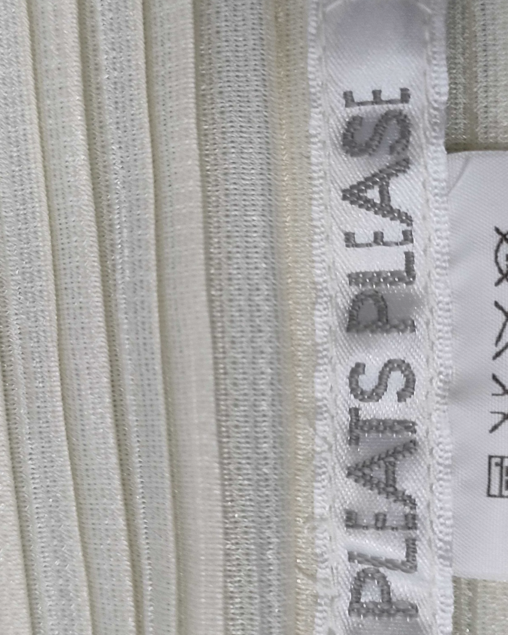 Blusa Issey Miyake