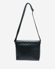 Louis Vuitton District Bag 2017