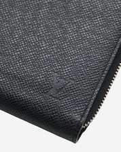Louis Vuitton Taiga Wallet