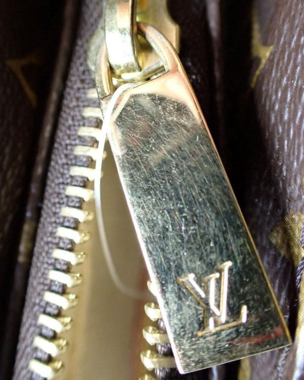 Louis Vuitton Looping GM Bag