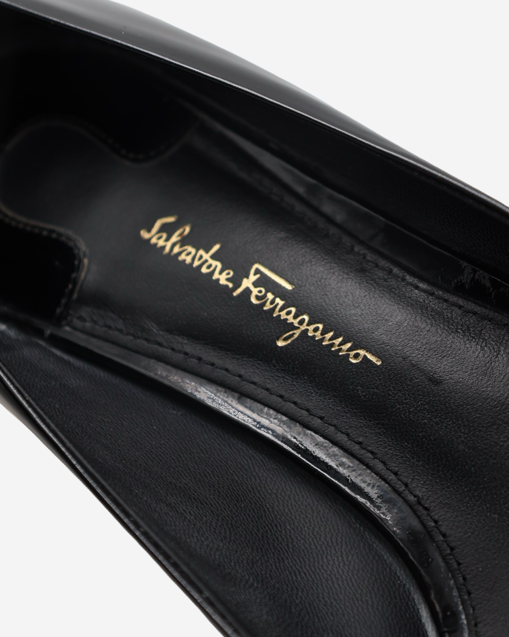 Ferragamo heels size 40.5