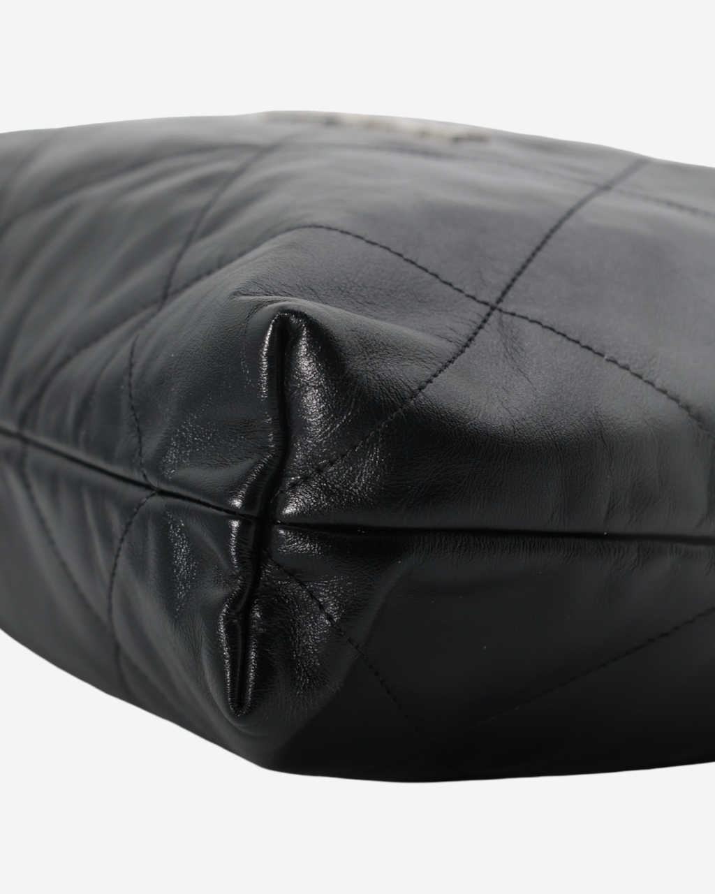 Chanel 22 Lambskin Bag 2022