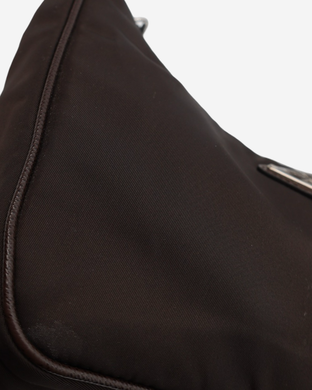 Bolso Prada Re-Edition 2005