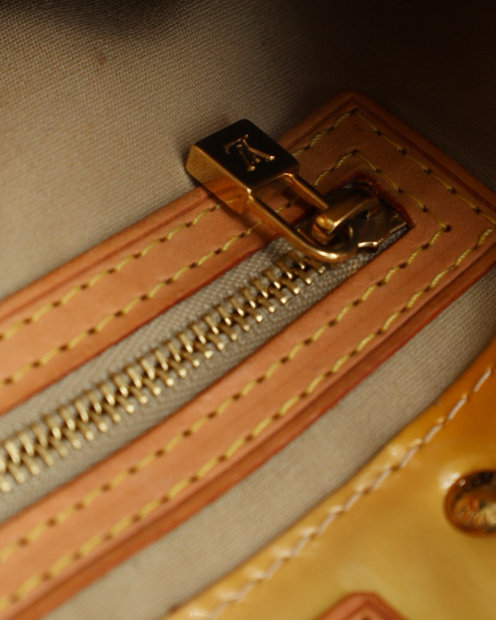 Bolso Louis Vuitton Reade PM Vernis 2004