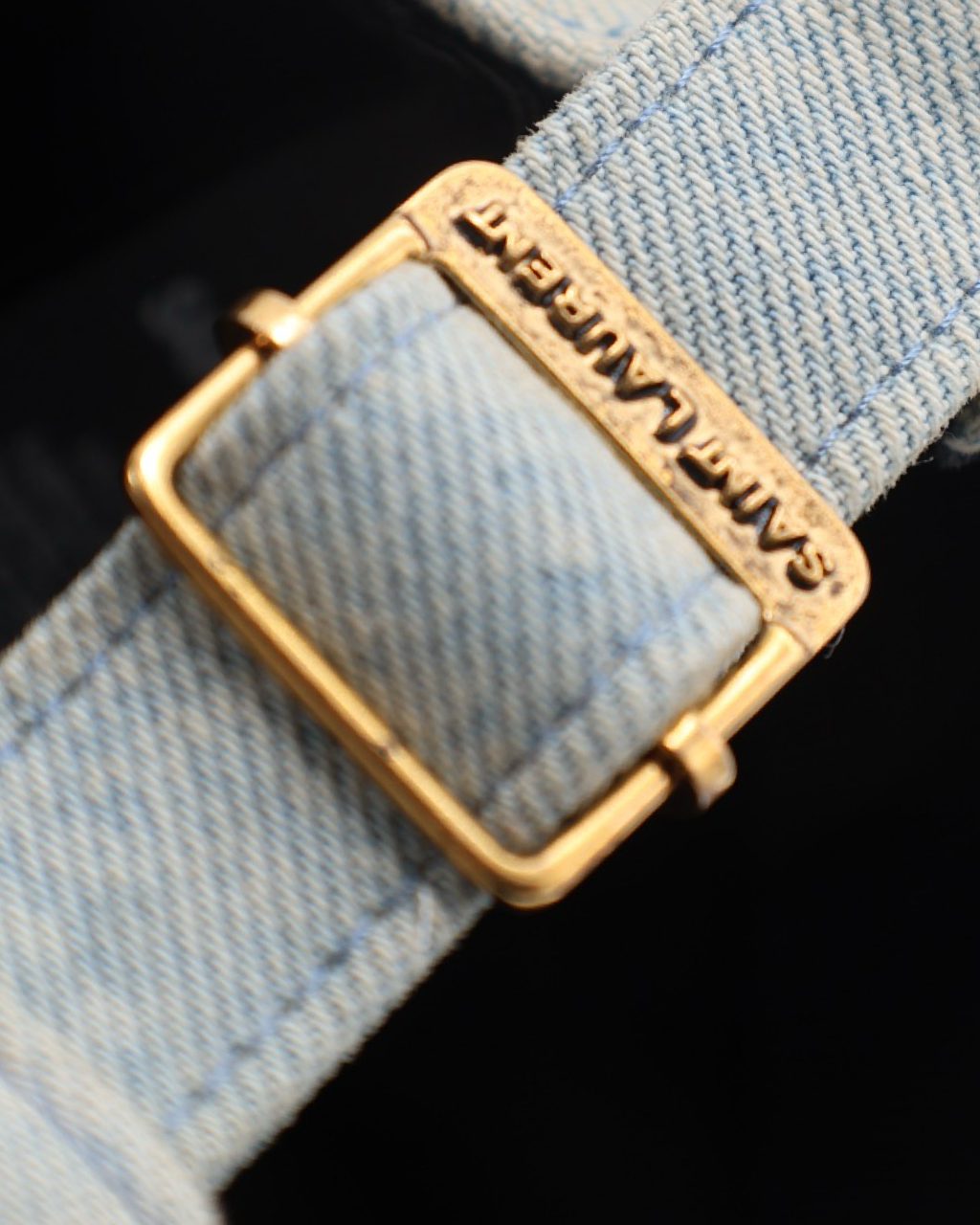 Gorra Saint Laurent Cassandre