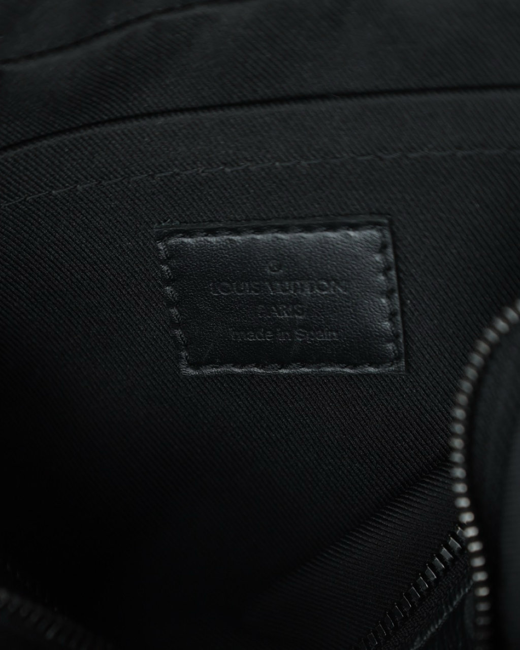 Bolso Louis Vuitton Alpha Messenger Monogram Eclipse