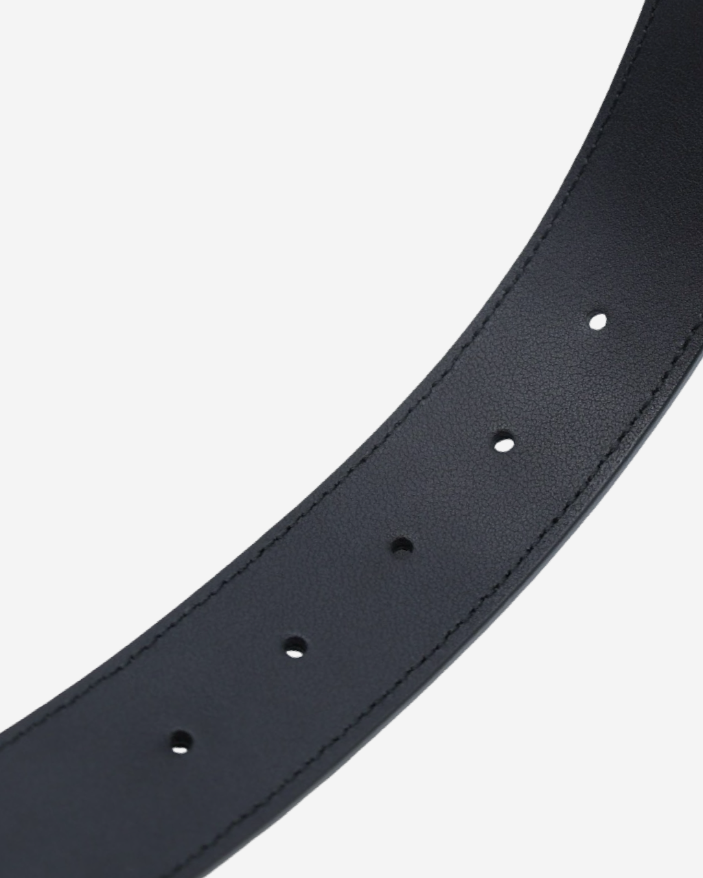 Cinturón Gucci Supreme Relieve