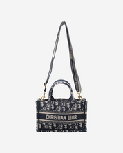 Bolso Dior Book Mini Tote 2023