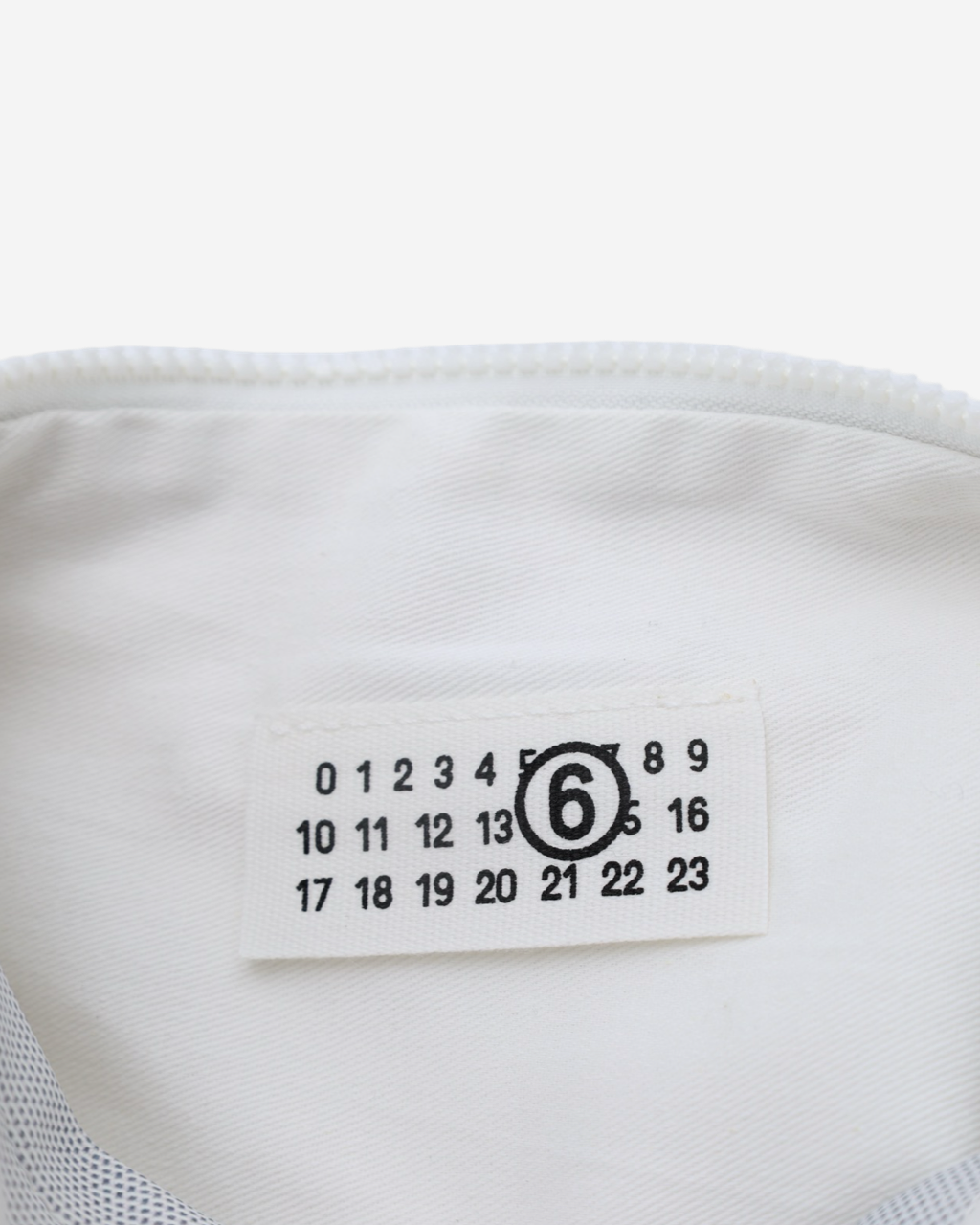 Bolso Maison Margiela MM6 Folded Clutch
