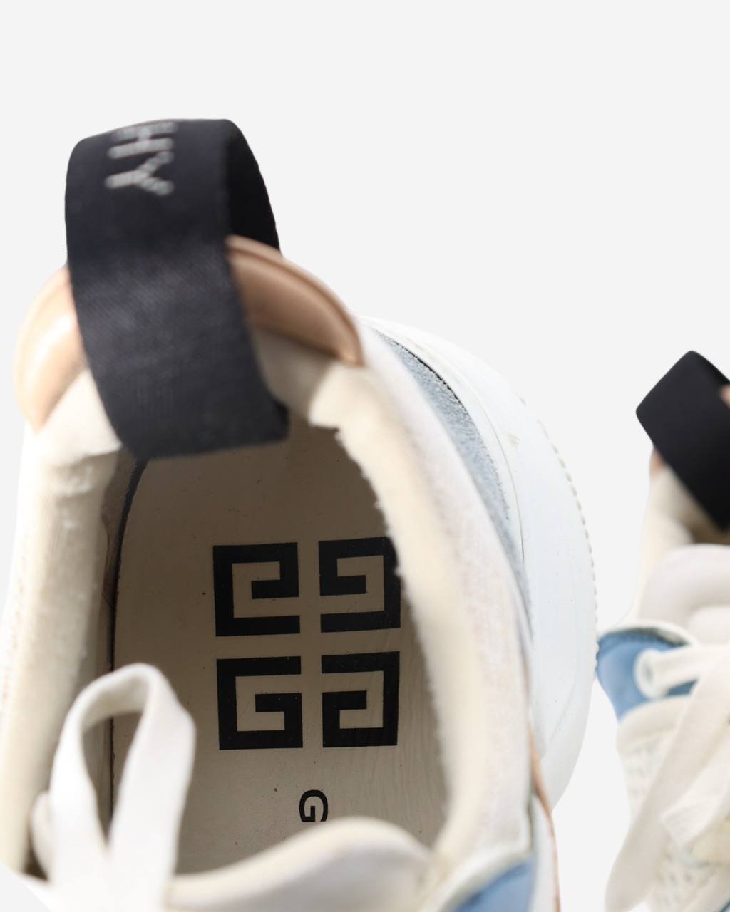 Givenchy Jaw Sneakers 37