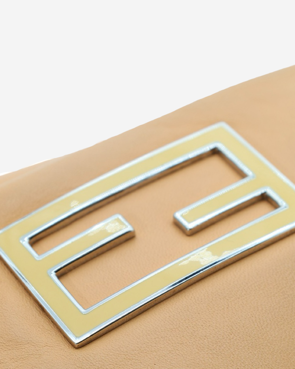 Bolso Fendi Pochette FF