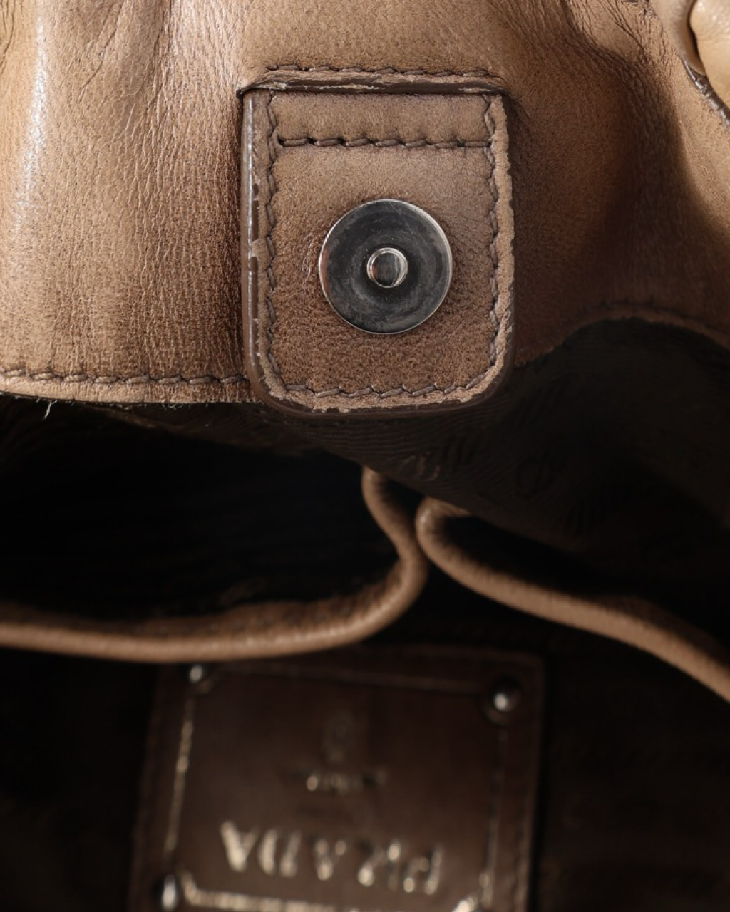 Bolso Prada Juta Nappa Gauffre