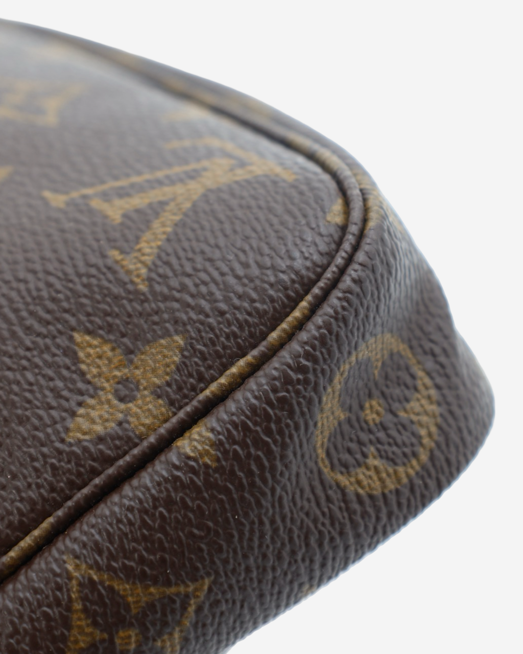 Bolso Louis Vuitton Pochette Monogram 2000