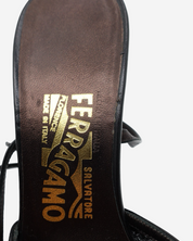 Ferragamo Lace Pumps 40