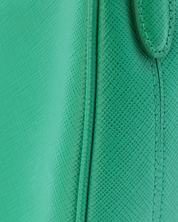 Bolso Prada Re-Edition 2005