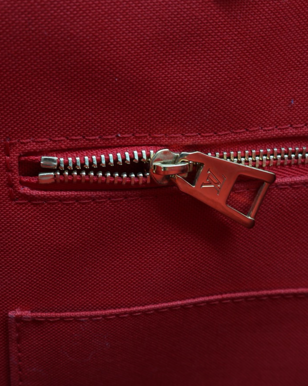 Bolso Louis Vuitton OnTheGo Monogram Reverse 2019
