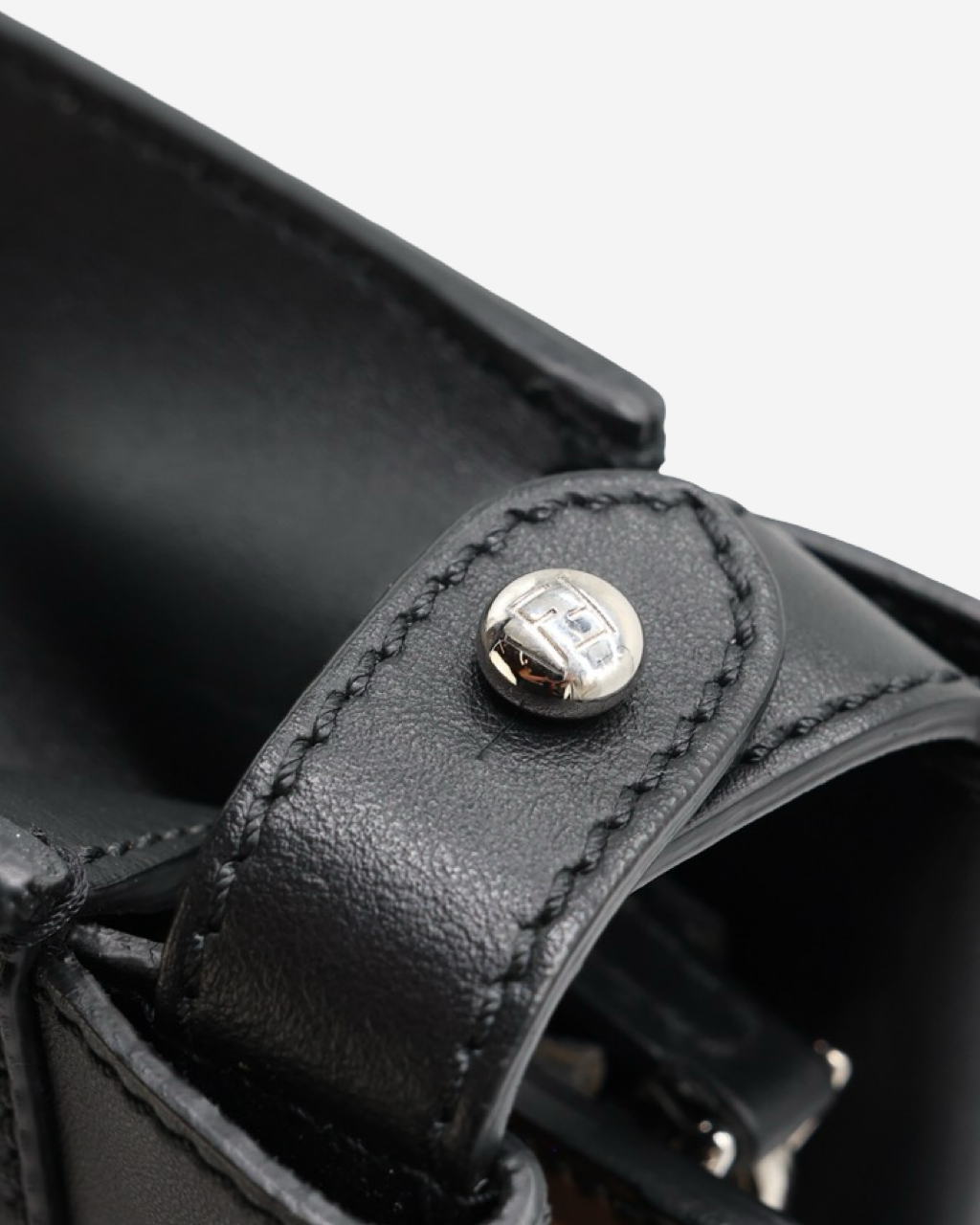 Maletín Fendi Peekaboo