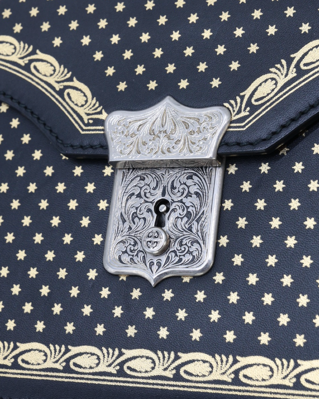 Bolso Gucci Guccy Clutch