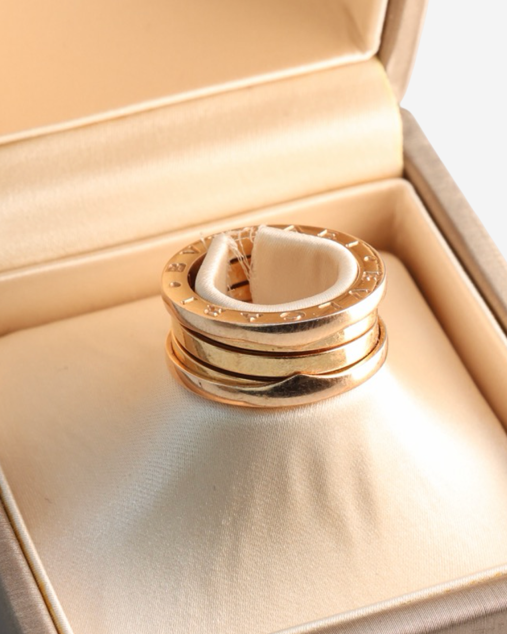 Anillo Bvlgari B.Zero1