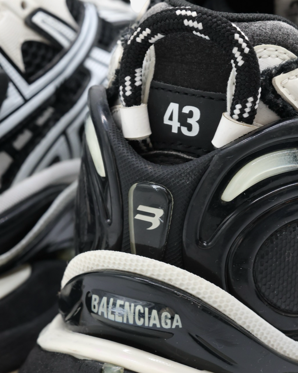 Balenciaga Runner Sneakers 43