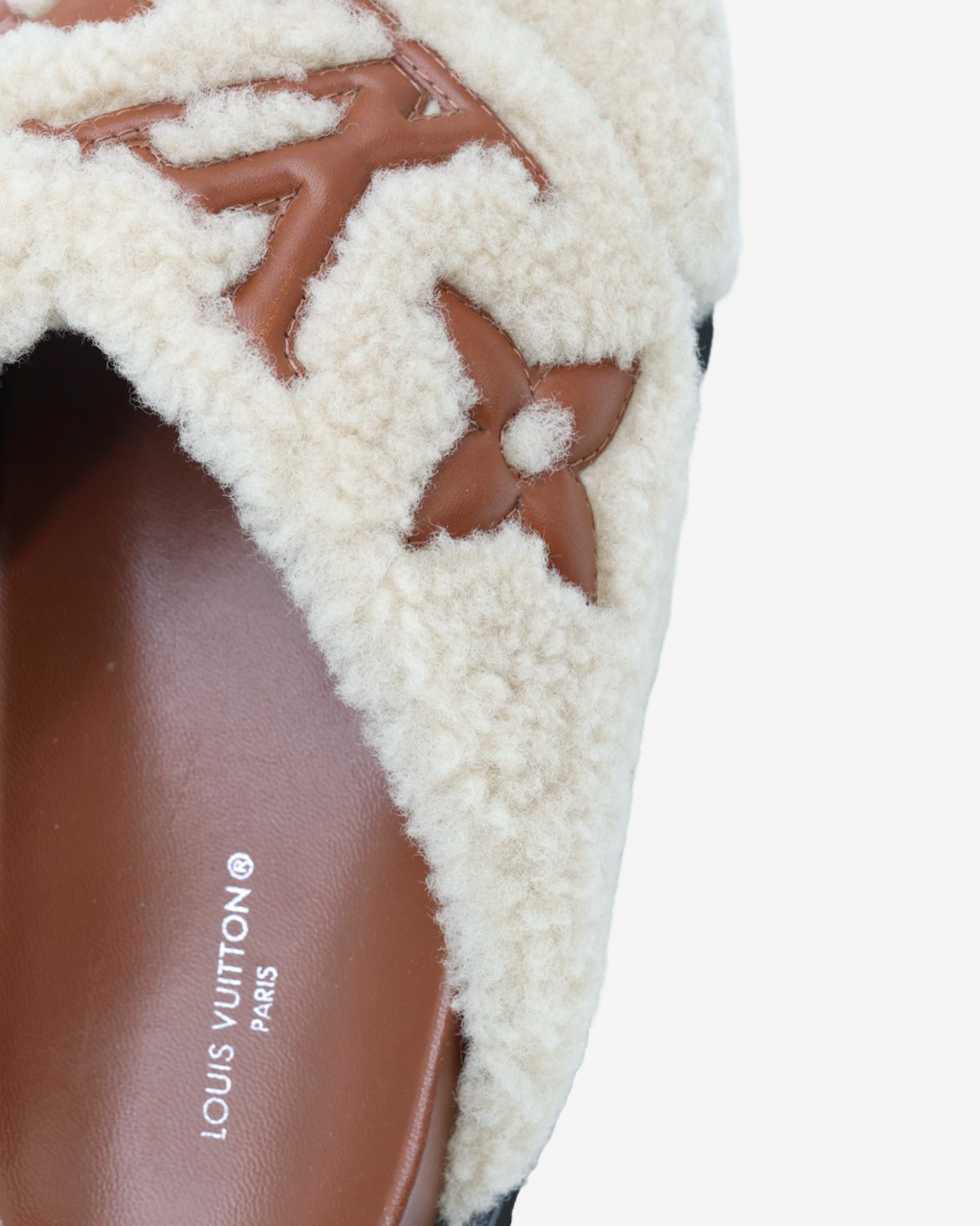 Louis Vuitton Paseo Sandals 37