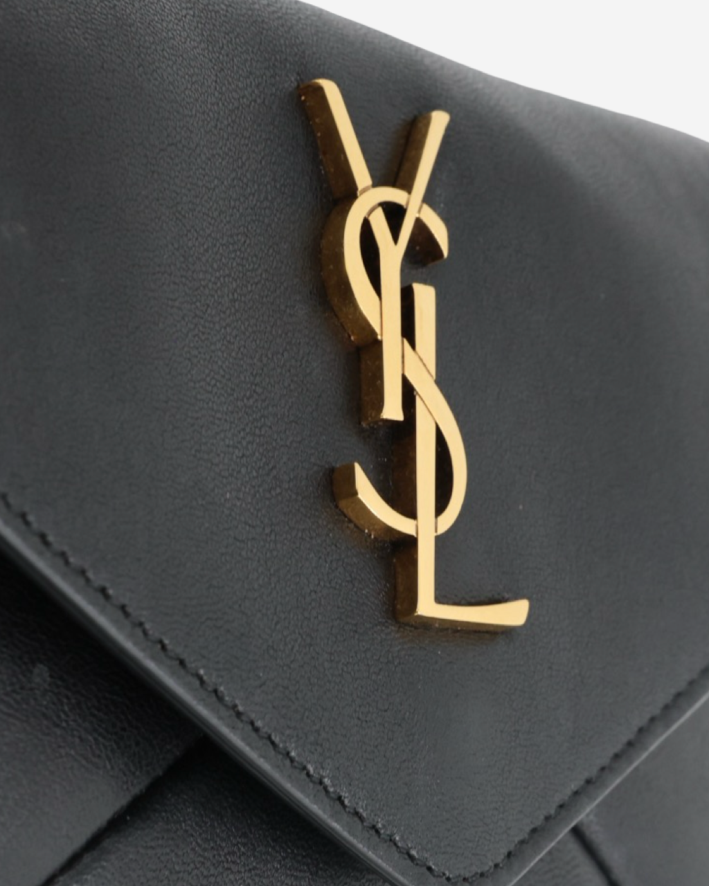 Bolso Saint Laurent Cassandre Pouch