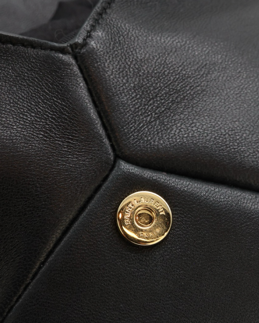 Bolso Saint Laurent Cassandre Pouch