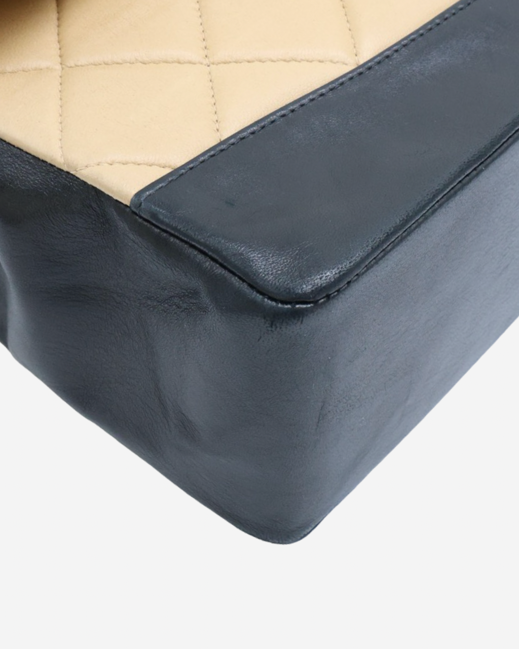 Chanel Matelassé Bag 2000 - 2002