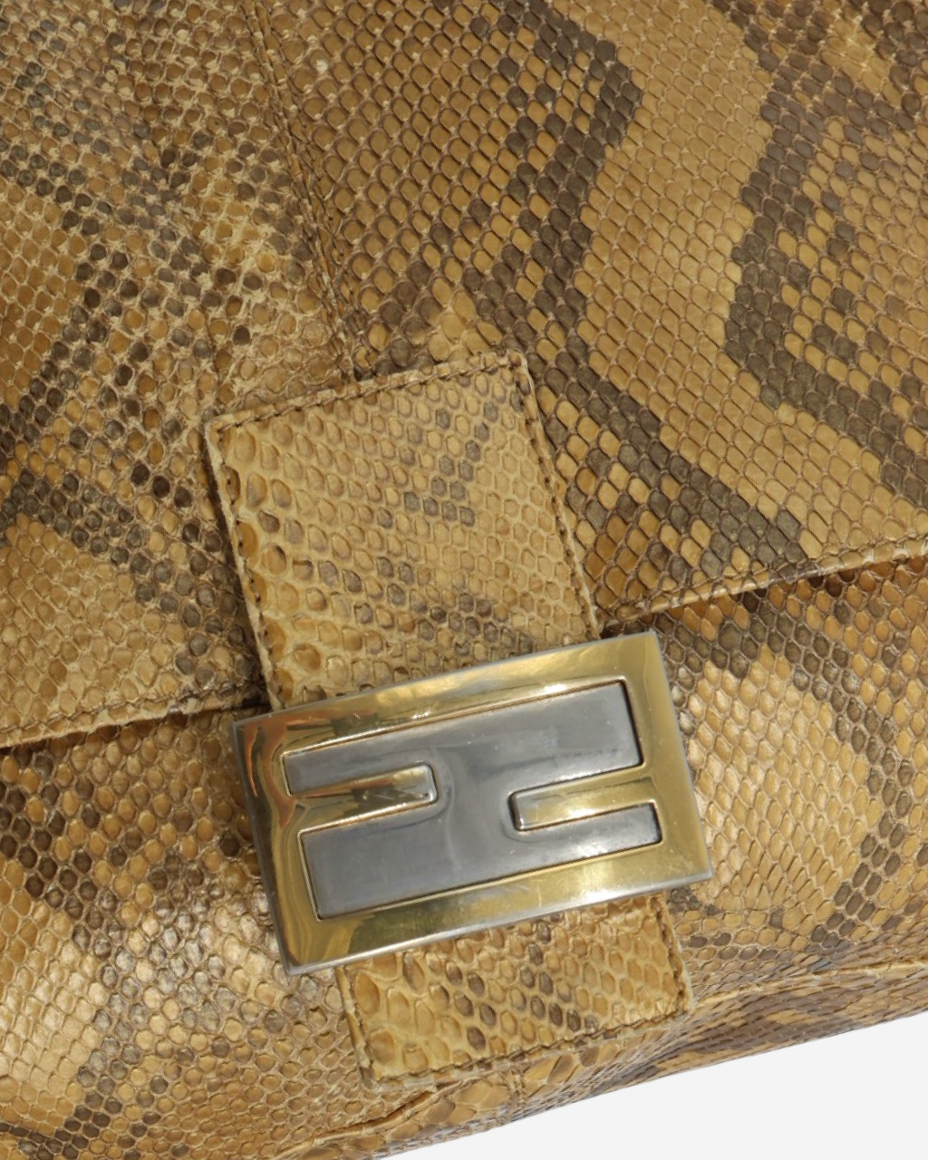 Bolso Fendi Mamma Baguette Serpiente