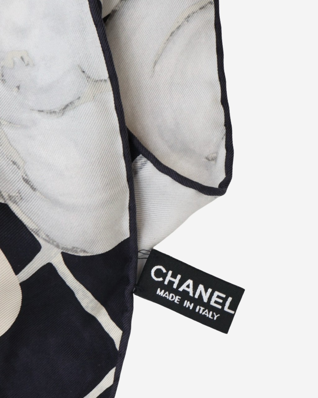 Mascada Chanel Camelia