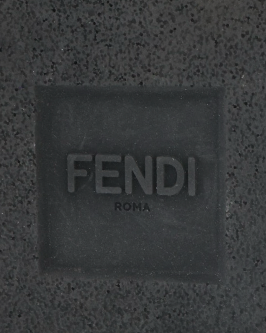 Tenis Fendi Monster High Top 44