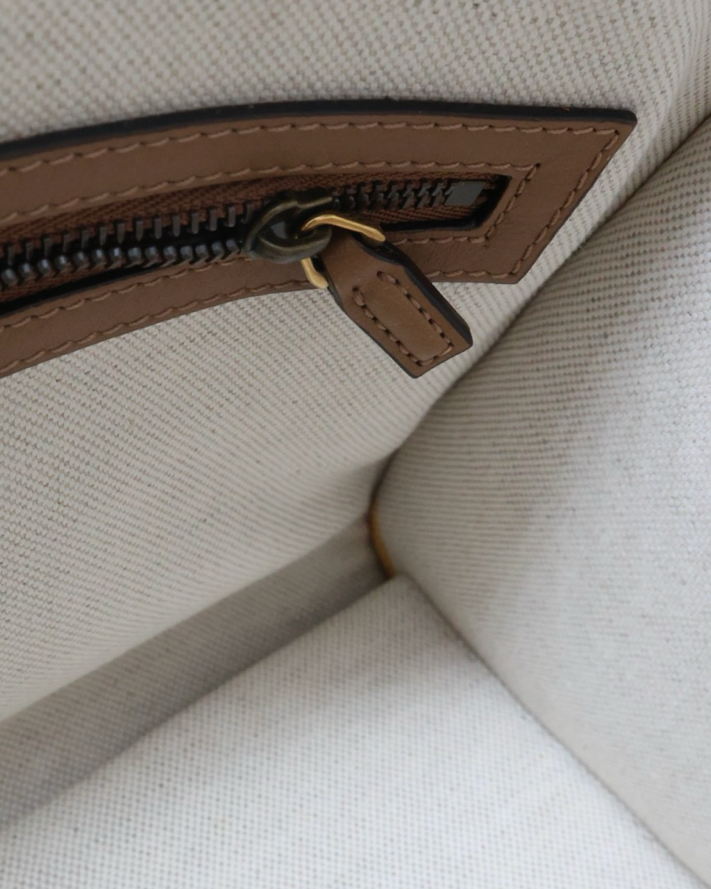 Gucci Bauletto Bag 2023