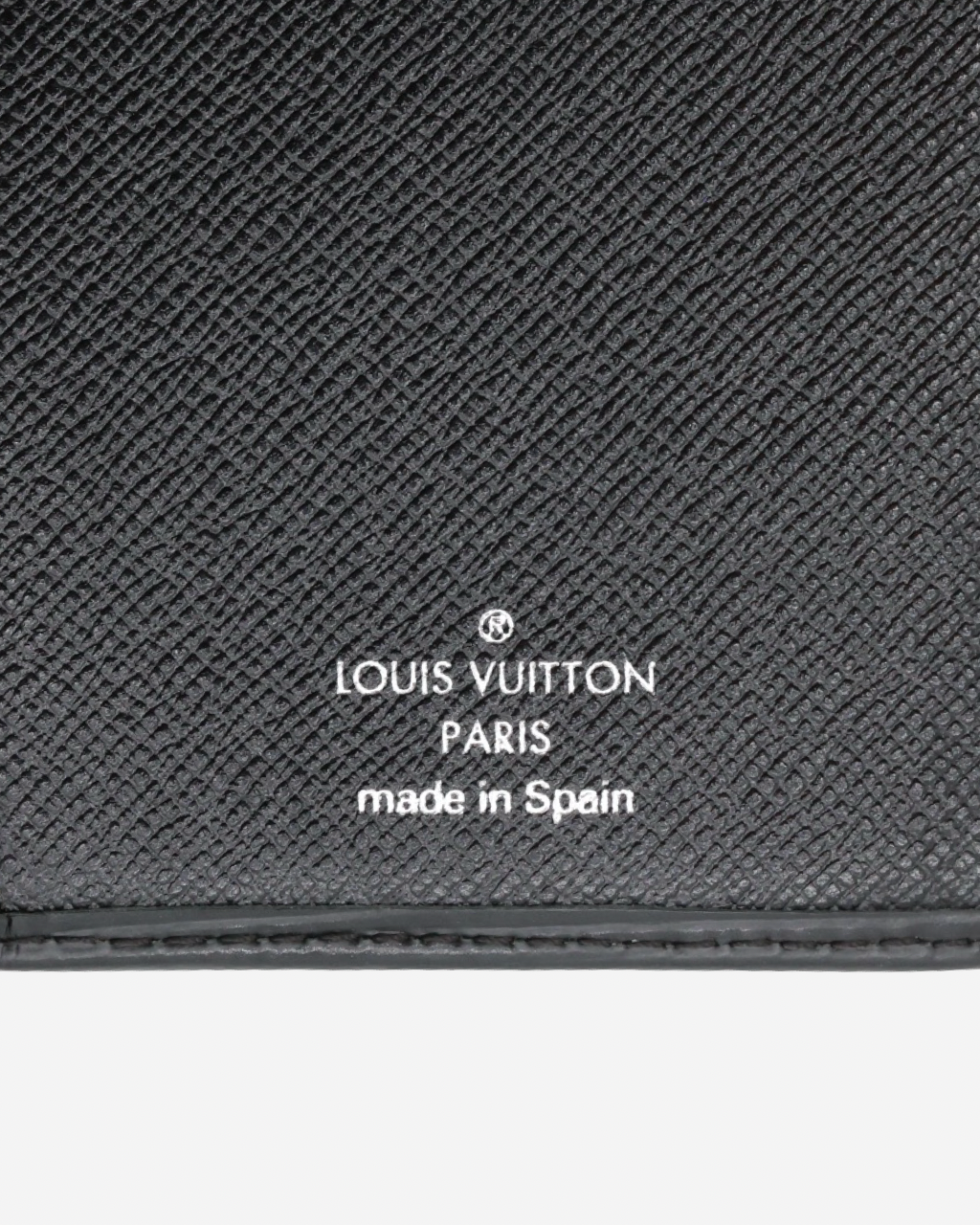 Porta pasaporte Louis Vuitton Epi