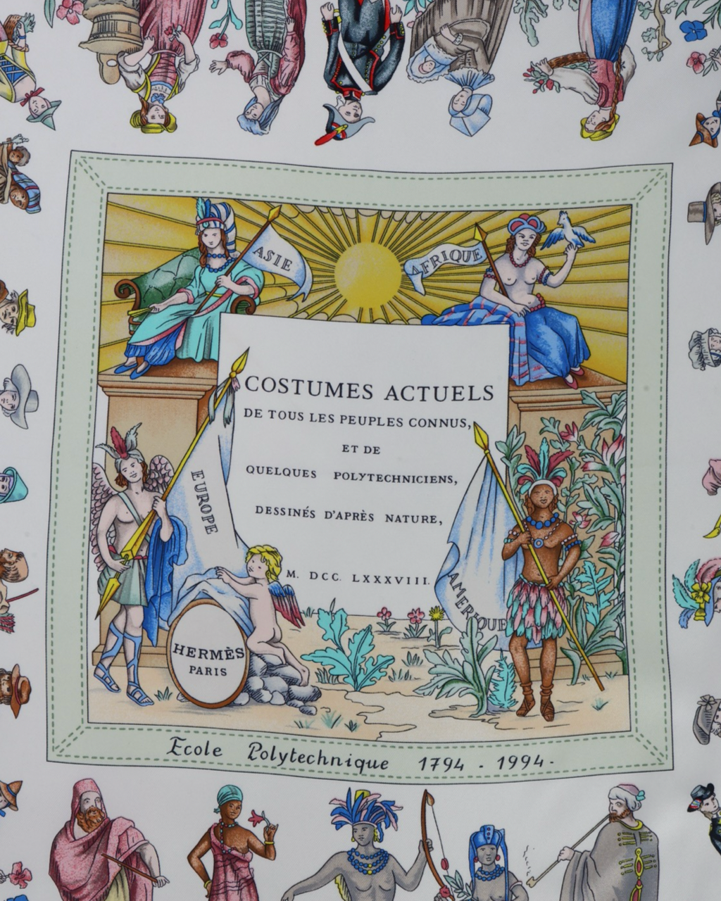 Mascada Hermès Costumes Civils Actuels