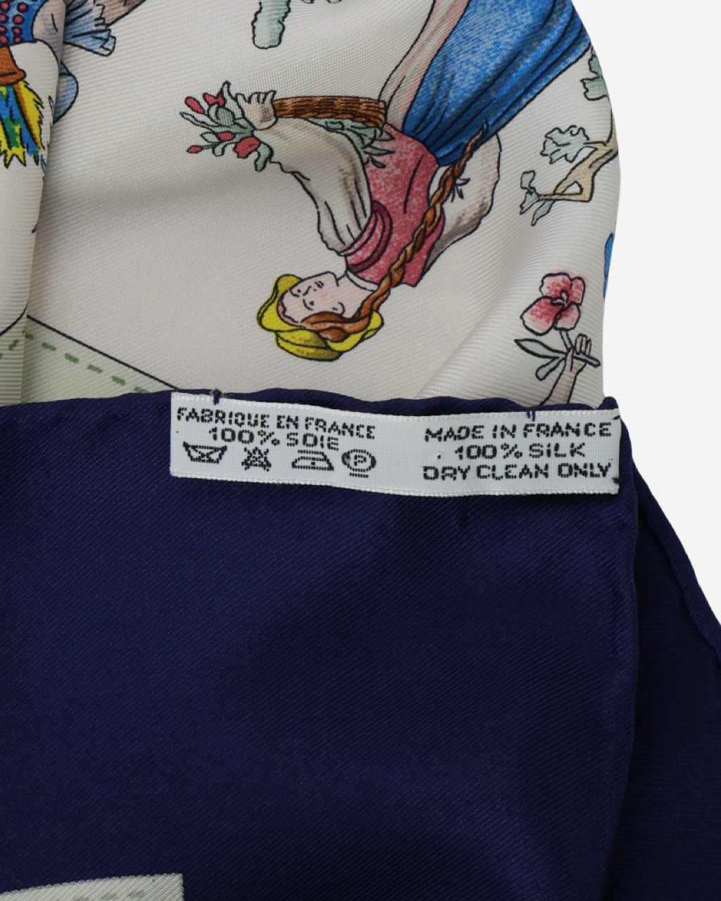 Mascada Hermès Costumes Civils Actuels