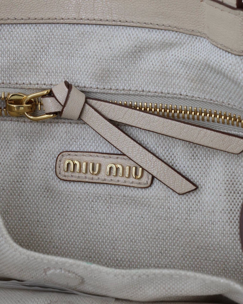 Bolso Miu Miu Madras Logo