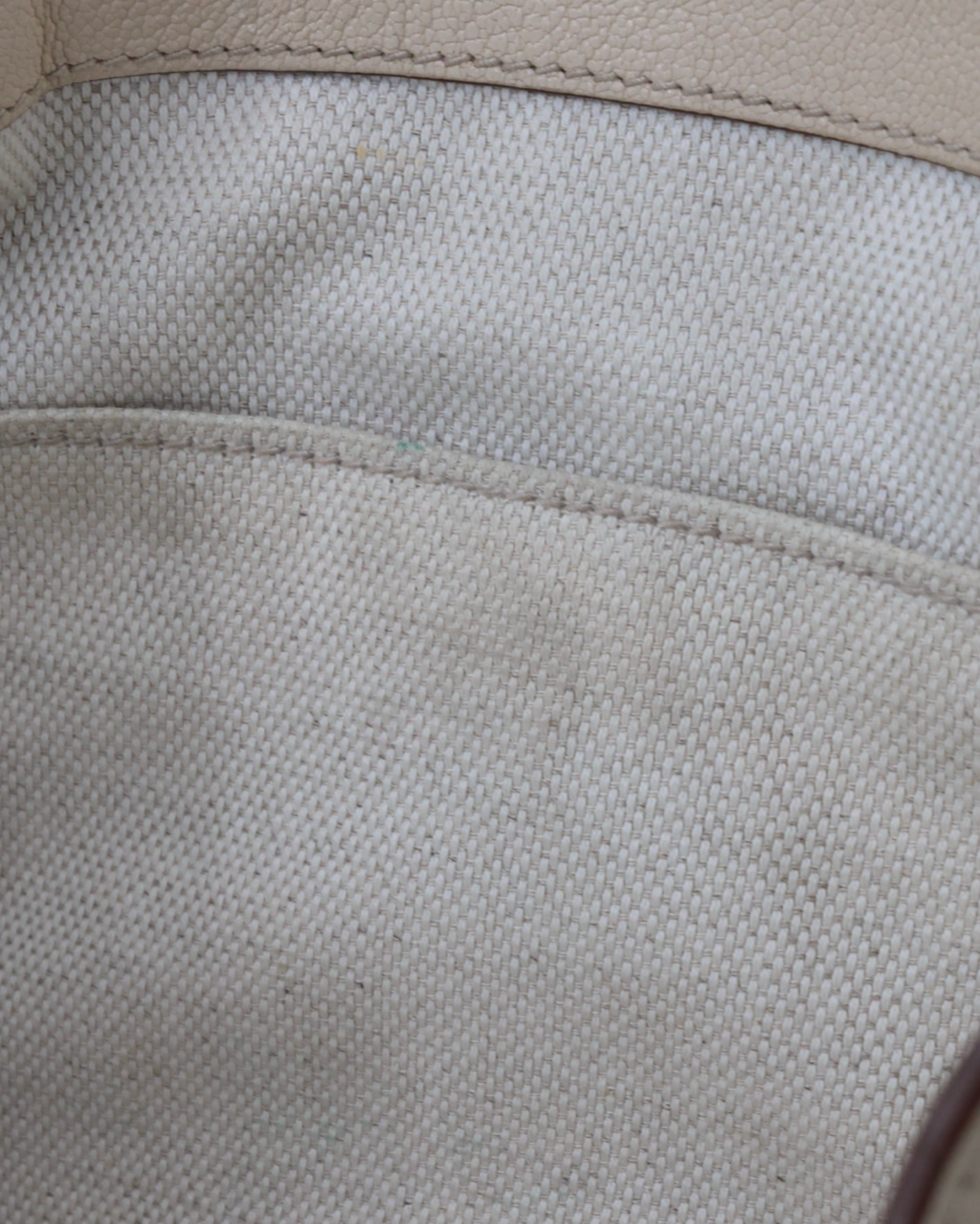 Bolso Miu Miu Madras Logo