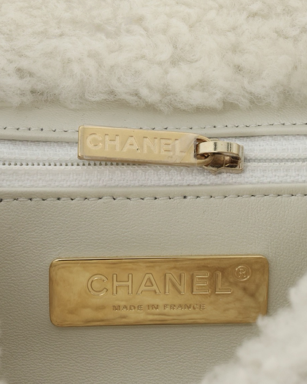 Bolso Chanel 19 Shearling Flap 2021
