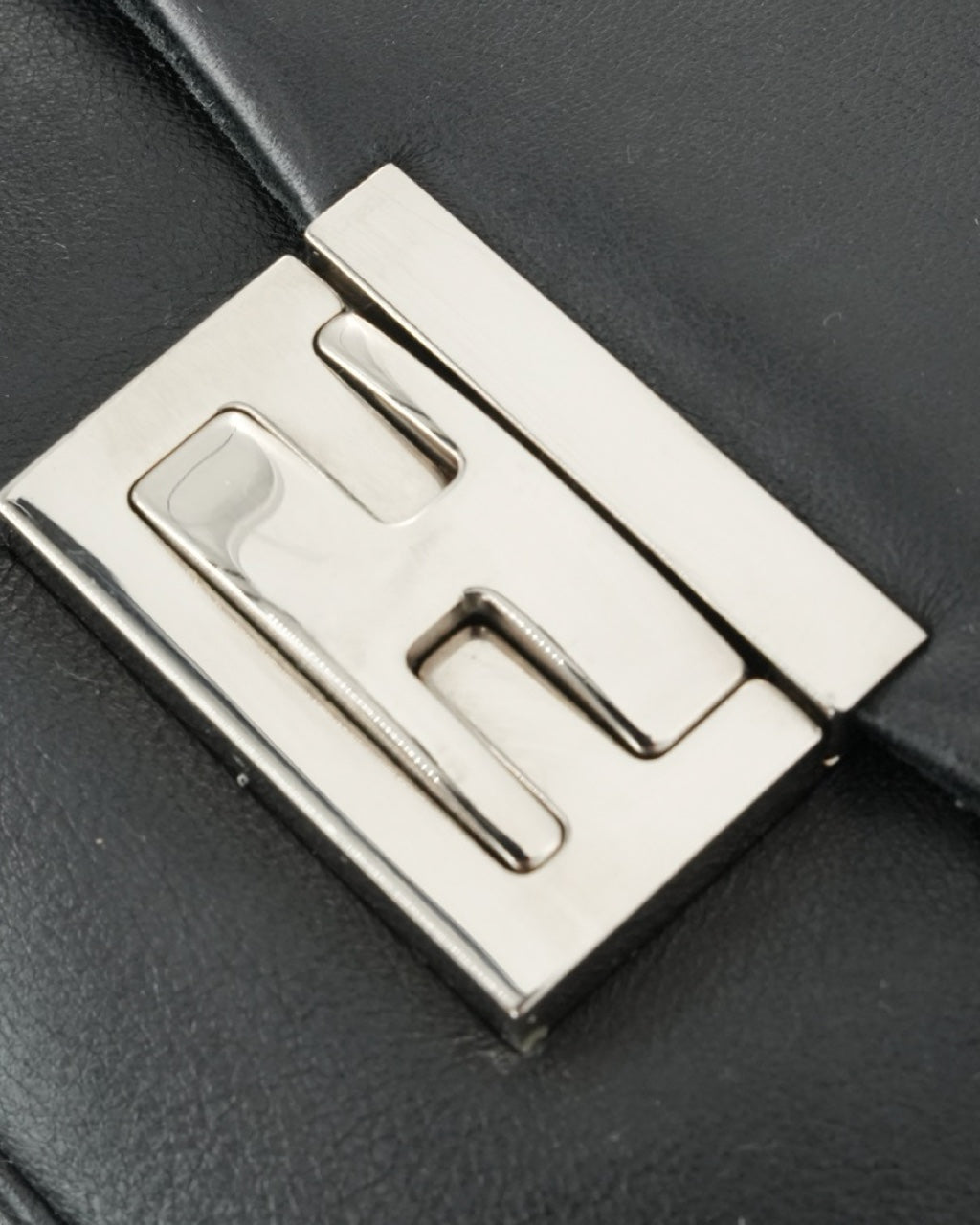 Bolso Fendi Mini Baguette