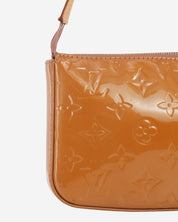 Bolso Louis Vuitton Pochette Monogram Vernis 2012
