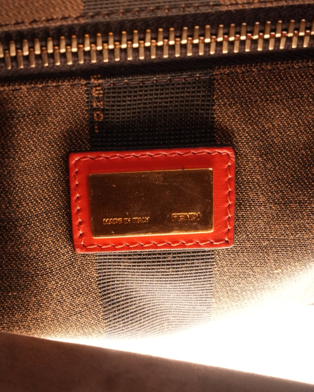 Bolso Fendi Peekaboo Mediano